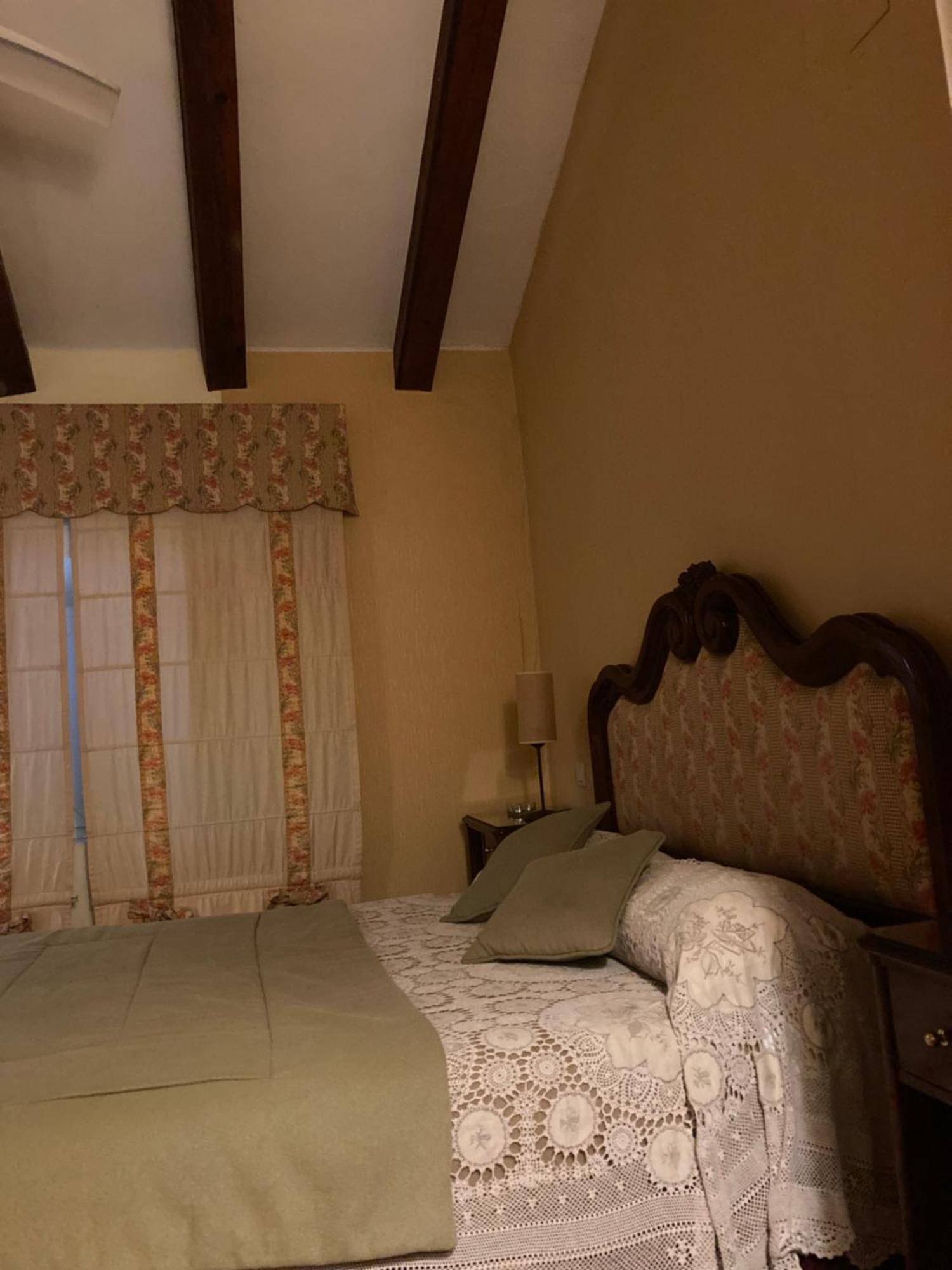 Casa Rural Valdevilano La Roca de la Sierra Esterno foto
