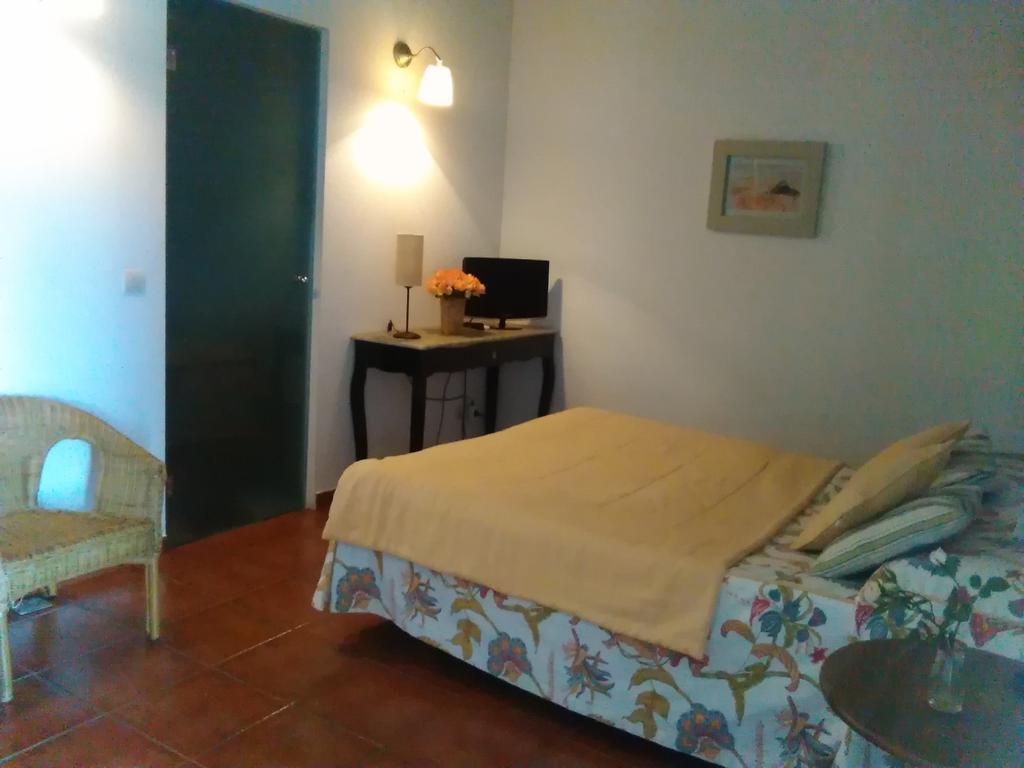 Casa Rural Valdevilano La Roca de la Sierra Esterno foto