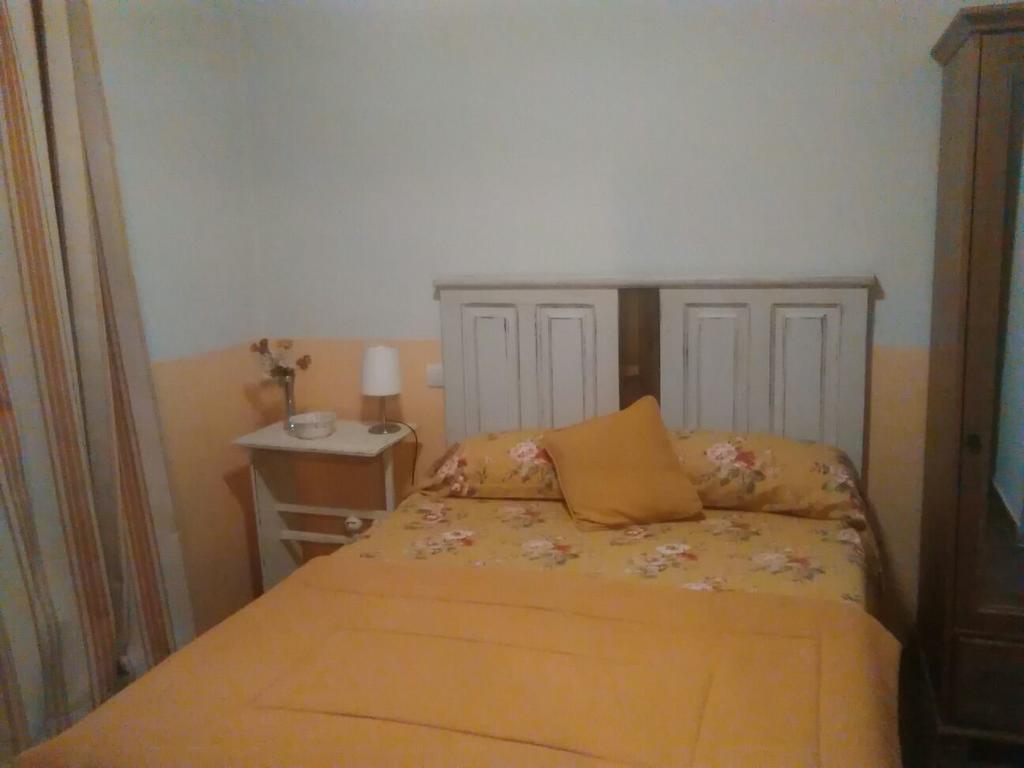 Casa Rural Valdevilano La Roca de la Sierra Esterno foto